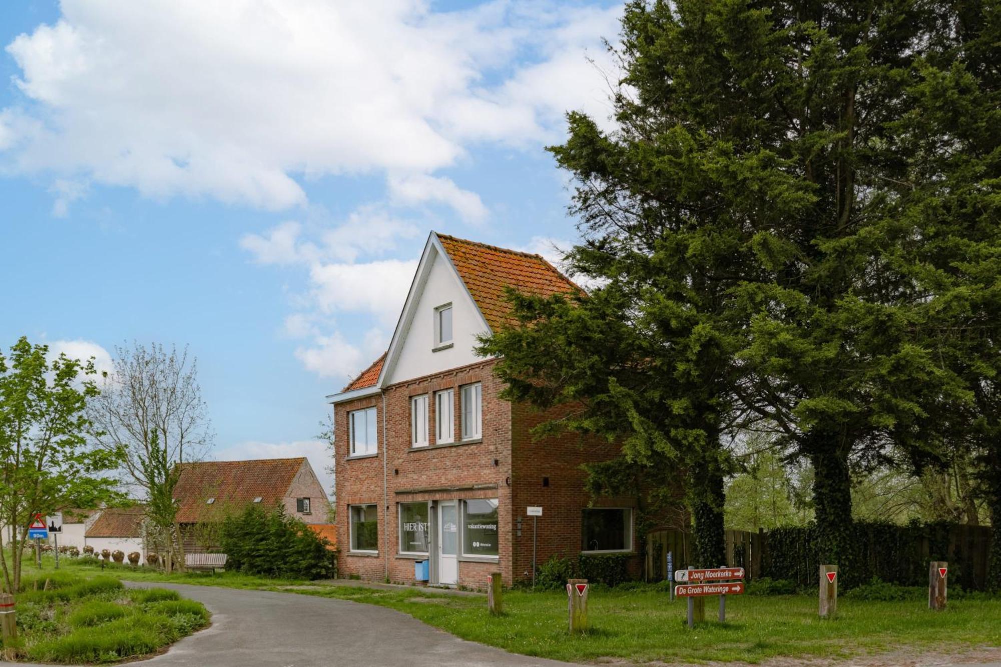 Huswell - Holiday Home Along The Canal With Great Views Damme Exterior photo